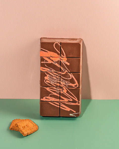 Lotus Biscoff Dubai Chocolate Bar