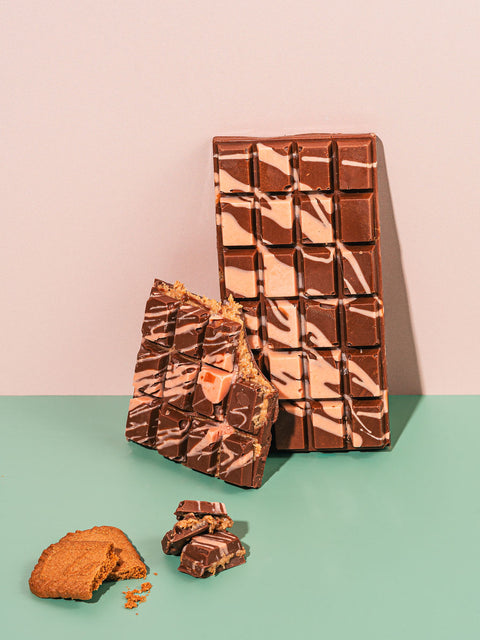 Lotus Biscoff Dubai Chocolate Bar